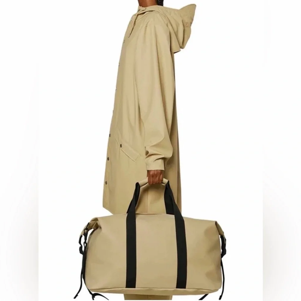 NEW Rains Hilo Weekend Bag In SAND Waterproof